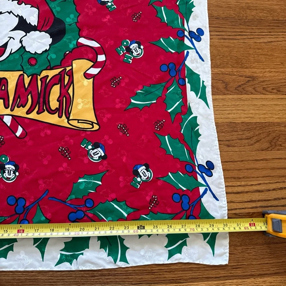 Christmas Holiday Disney Mickey Mouse Polyester Vntage Classic Scarf 30x31 c24